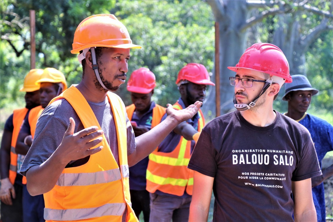 Pozzo profondo di Kenwal in Senegal by Balouo Salo - Raoul Vecchio